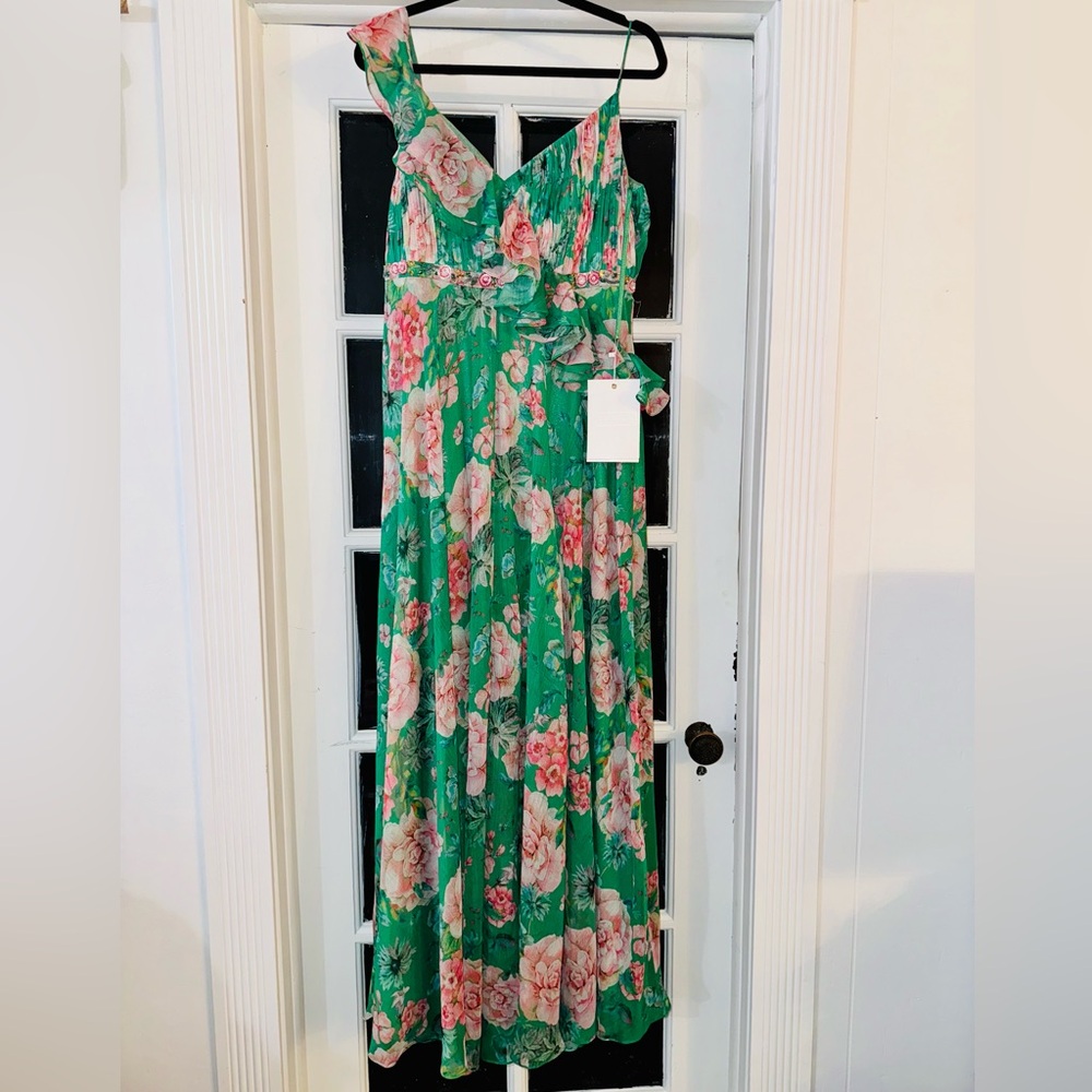 🌸 NWT floral Mac Duggal floor length gown 🌸